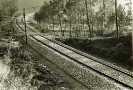 TÍTULO DEL ÁLBUM : Parte semestral de obras / Red Nacional de los Ferrocarriles Españoles. Vía y ...