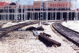 Estado de playas de vías Madrid- Chamartín. Sección A. Postes de catenaria, vías, parte del compl...