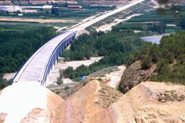 Construcción del viaducto sobre el río Cinca