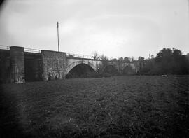 Puente sobre el río Tambre