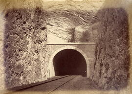 Entrada del túnel de Canellas en la línea de Gerona a la Frontera Francesa