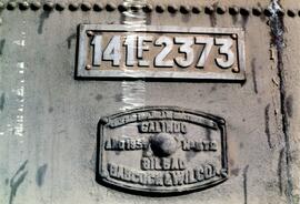 Placa de matriculación y fabricación de la locomotora de vapor 141 F - 2373 de RENFE (serie 141F ...