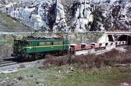 TÍTULO DEL ÁLBUM: Locomotoras eléctricas de la serie 279 de Renfe  (Ex 7900)