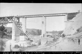 Puente sobre el río Fluviá