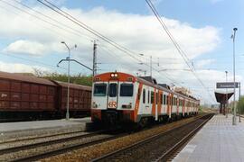 Automotores diésel de la serie 592, 593 y 596 de RENFE, conocidos como "Camellos"