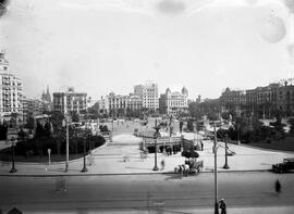 Inauguración de la ampliación del Ferrocarril Metropolitano de Barcelona, S.A. (Transversal) desd...