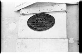 Placa de altitud en la estación de Príncipe Pío