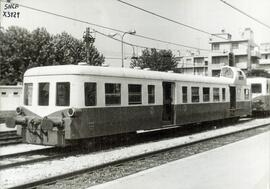 Locomotora diésel X 3929 de la SNCF, detenida en la estación francesa de Marsella - San Carlos (M...