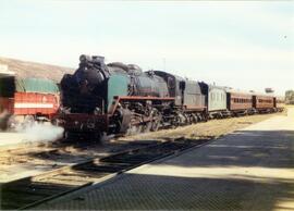 Locomotora de vapor 141 F - 2413 de RENFE (serie 141F-2301 a 2417)