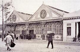 Antigua estación término en Barcelona de la línea de Barcelona a Granollers, situada a unos 250 m...