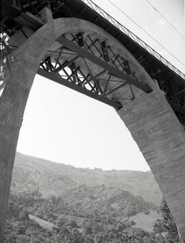 Viaducto de Las Puentes, en el km 96,965 de la línea de León a Gijón