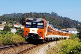 Automotores diésel de la serie 592, 593 y 596 de RENFE, conocidos como "Camellos"