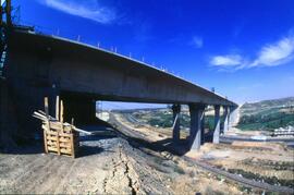 Viaducto doble sobre el río Huerva