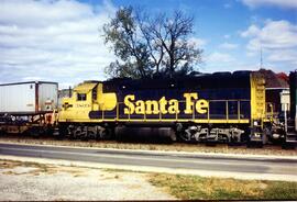Locomotora diesel ATSF-3809 (GP40X), del Atchison, Topeka and Santa Fe Railway, a su paso por Sav...