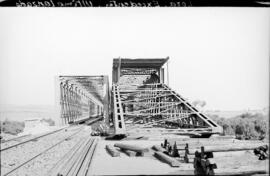 Puente sobre el río Guadalquivir a su paso por Lora del Río, en el km 82,561 de la línea Córdoba-...