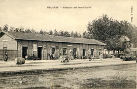 Muelles de carga de la estación de Figueras