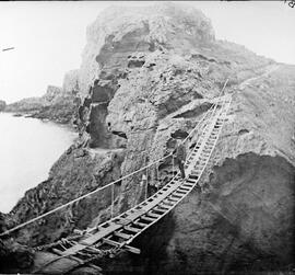 Fotografías de puentes metálicos de todo el mundo tomadas de libros