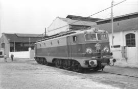 Locomotora eléctrica 276-066-8 (Ex 7666) en Barcelona con motivo de la exposición del XIX Congres...