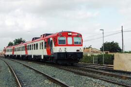 Automotores diésel de la serie 592, 593 y 596 de RENFE, conocidos como "Camellos"