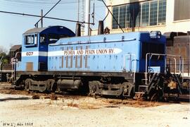 Vista de la locomotora diesel PPU-607 (NW2), de la Compañía Peoria and Pekin Union RY., apartada ...