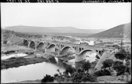 Sustitución de puentes metálicos. Línea Madrid-Badajoz. km. 289,182. Puente sobre el río Guadalmez.