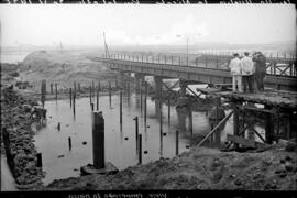 Puente de la Ribera de Nicoba, situado en el km 101,034 de la línea de Sevilla a Huelva, dentro d...