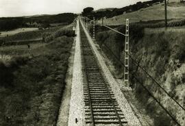 TÍTULO DEL ÁLBUM : Parte semestral de obras / Red Nacional de los Ferrocarriles Españoles. Vía y ...