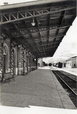 Alumbrado en estación de Alcoy