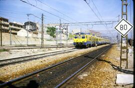 Automotores diésel de la serie 592 de RENFE, coches motores serie 9 - 593 - 001 a 302, conocidos ...