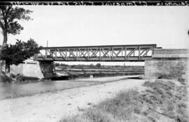 Puente sobre el Canal Imperial de Aragón