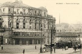 Vista de la fachada principal del teatro Arriaga de Bilbao.