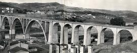 Vista general del viaducto sobre el río Miño