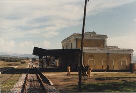 TÍTULO DEL ÁLBUM: [Fotografías relativas al cierre del tramo Jaén a Campo Real de la línea de Pue...