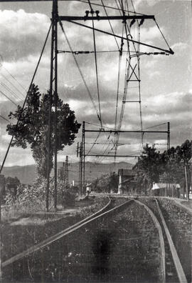 Catenaria estación de Les Franqueses del Vallès de la línea de Barcelona a Sant Joan de les Abade...