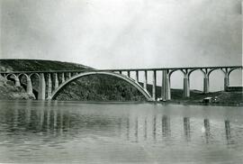 Ricardo Barredo de Valenzuela Construcciones. Tres grandes obras: Viaducto Francisco Martín Gil, ...