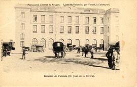 Estación de Valencia - Alameda, situada en el lugar donde se levantó antiguamente el Cuartel Mili...