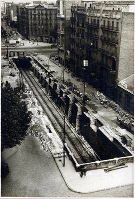 Obra de cobertura de la zanja de la calle Aragón (Barcelona)