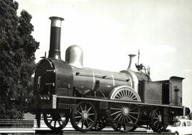 Locomotora de vapor tipo 111 del antiguo ferrocarril de Tardienta a Huesca, , fabricada por John ...