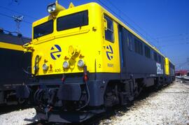 Locomotora eléctrica 269 - 406 - 5 de la serie 269 - 401 a 420 de RENFE, serie que surgió con la ...