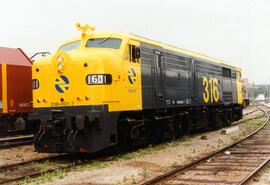 Locomotora diésel - eléctrica 316 - 001 - 7 de la serie 316 - 001 a 017 de RENFE, ex 1601, fabric...