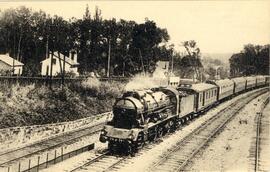 Red PLM. El Vichy Pullman Express, remolcado por una máquina Pacific 231 B (ex 6100), cerca de Mo...