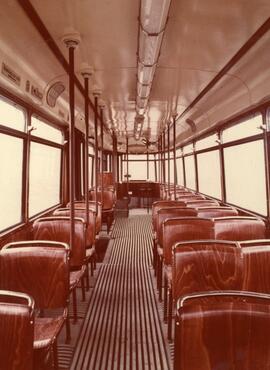 Interior del coche del tranvía de Bremen