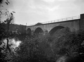 Puente sobre el río Tambre