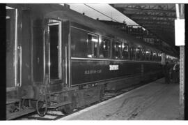 Coche cama WL 3829 de la Compañía Internacional Wagons Lits, formando parte de una composición de...