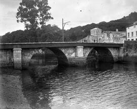 Puentes en vía única electrificada