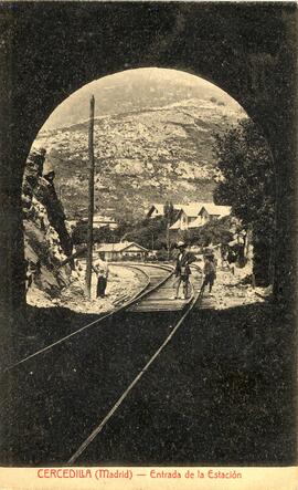 Túnel y entrada a la estación de Cercedilla