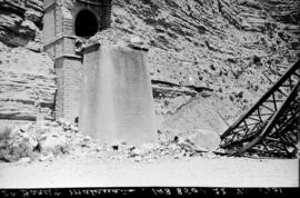 Reconstrucción del viaducto Matarraña IV, situado en el km 148,850 de la línea de Zaragoza a Barc...