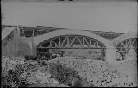 Sustitución del puente metálico sobre el río Zújar, en el km 308,089 de la línea de Madrid a Bada...