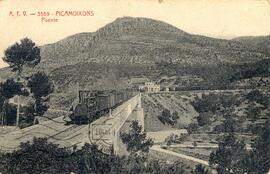 Puente ferroviario de Picamoixons sobre el río Francolí, denominado viaducto de Roixellas y situa...