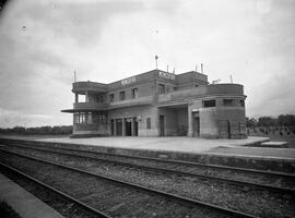 Estación de Moncófar [Moncofa en valenciano] en la línea de Valencia a Tarragona, situado dentro ...